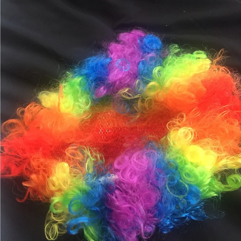 Spritz rainbow clown